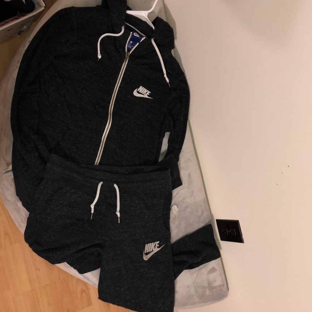 Nike Outfit S/M